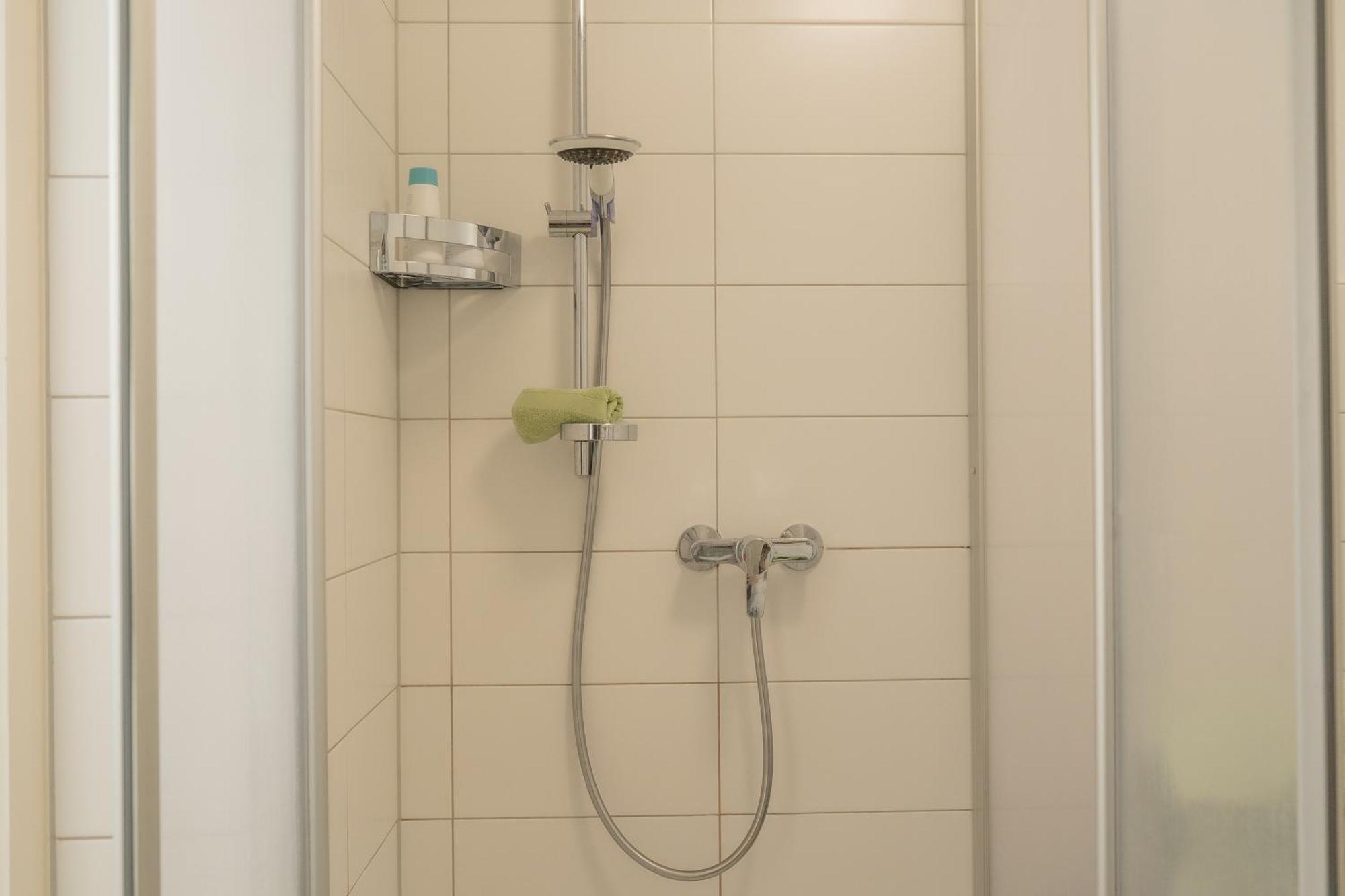 Einzigartiges Scandi Apartment - Innenstadt Mit Parkplatz, Balkon & Wlan - Perfekt Fuer Radfahrer Riedlingen Esterno foto