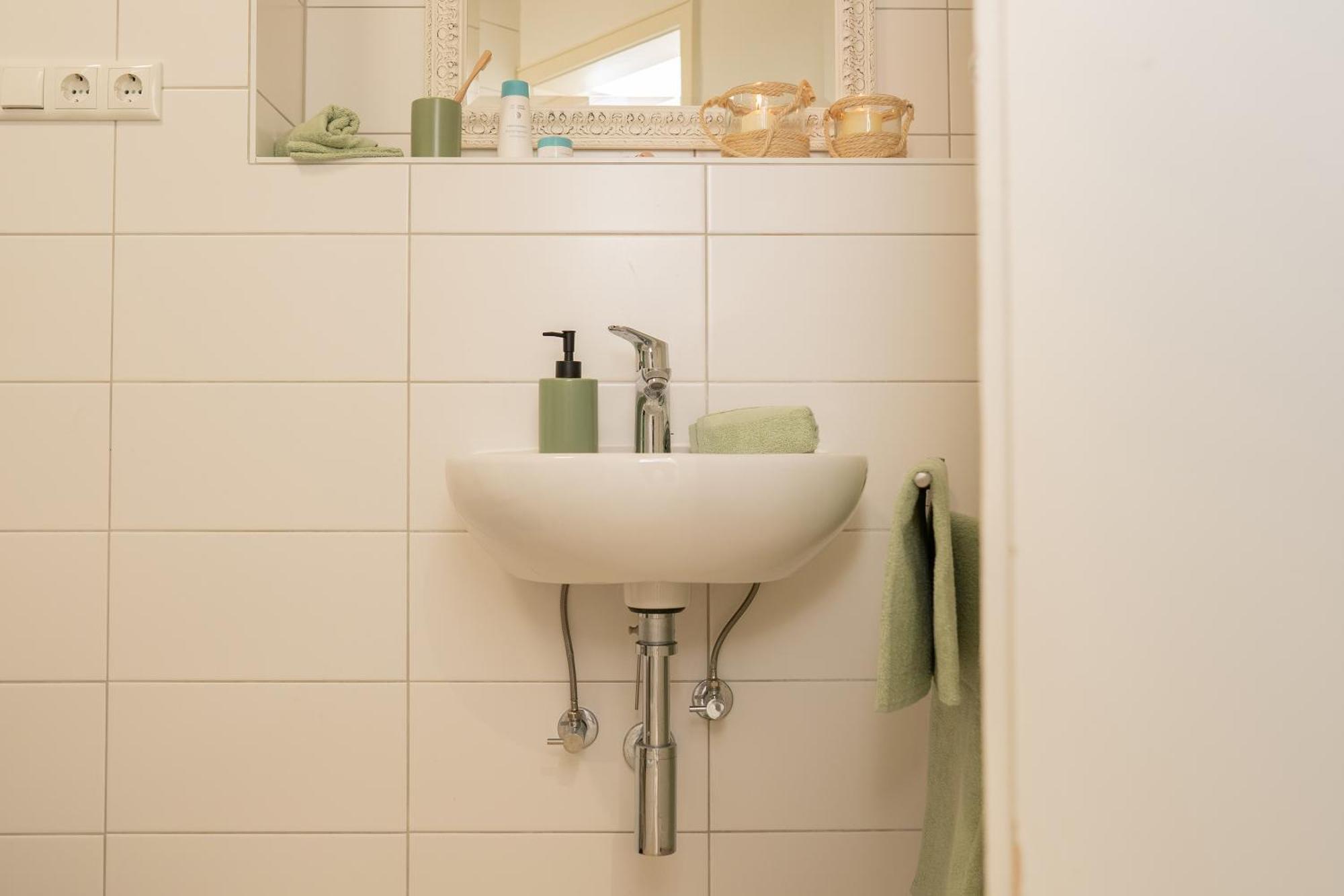 Einzigartiges Scandi Apartment - Innenstadt Mit Parkplatz, Balkon & Wlan - Perfekt Fuer Radfahrer Riedlingen Esterno foto